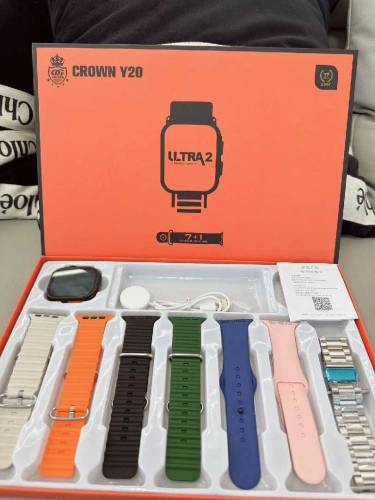 CROWN Y20 7+1 ULTRA 2 SMART WATCH